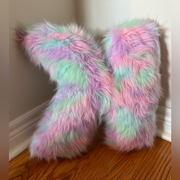 Justice K initial sequin pillow - Picture 2 of 5